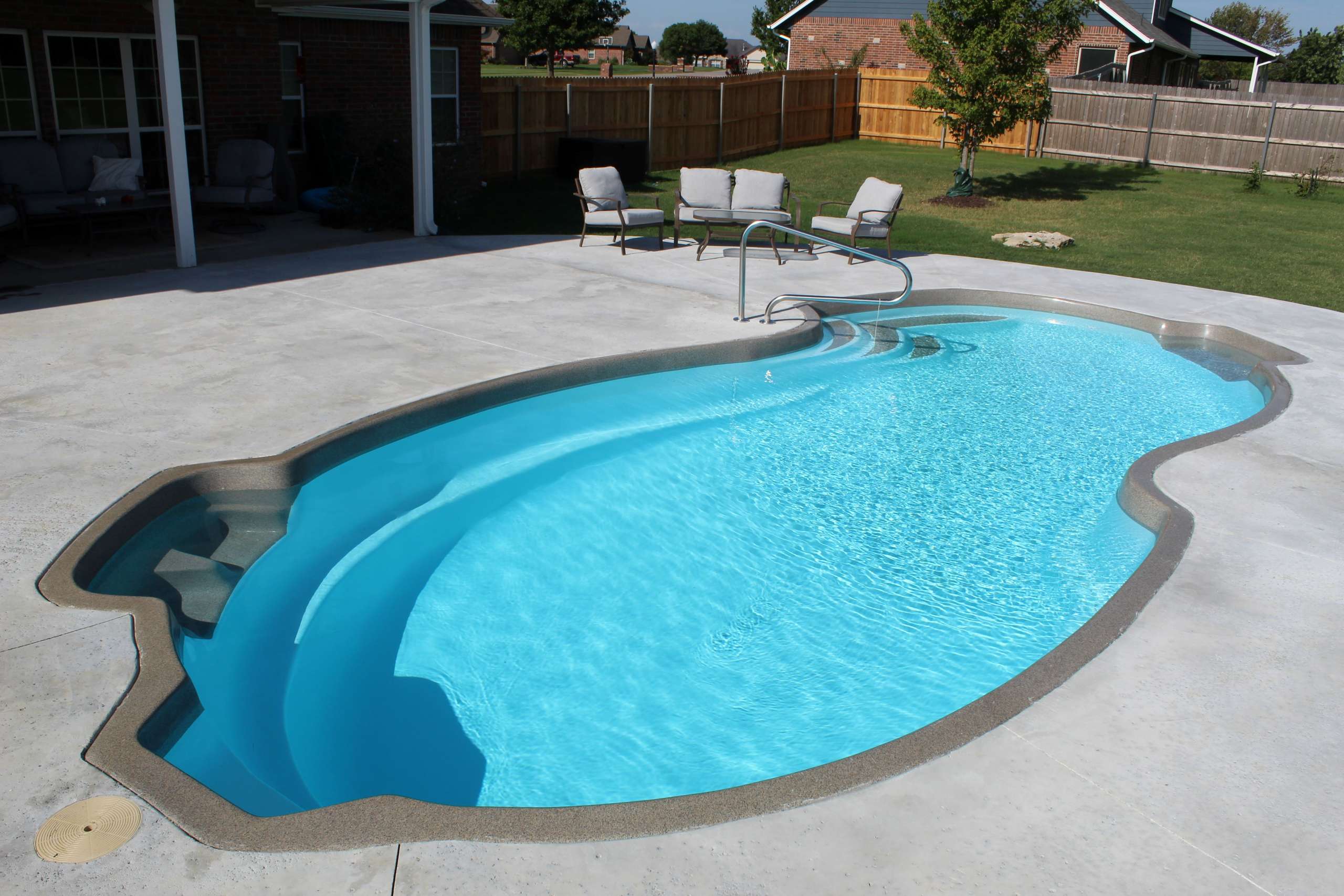 Your Trusted Fiberglass Pool Company Serving Cleveland, TX